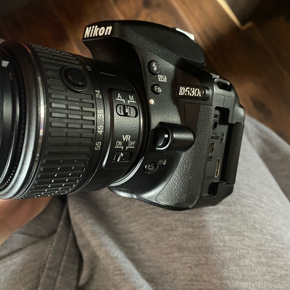 Nikon camera - Picture 2 of 4